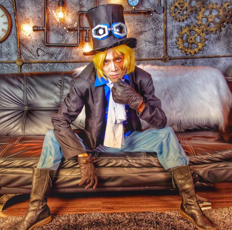 谢霆锋携两子贺拉姑大寿 儿子宁要佣人不要爸-亚博下载(图3)